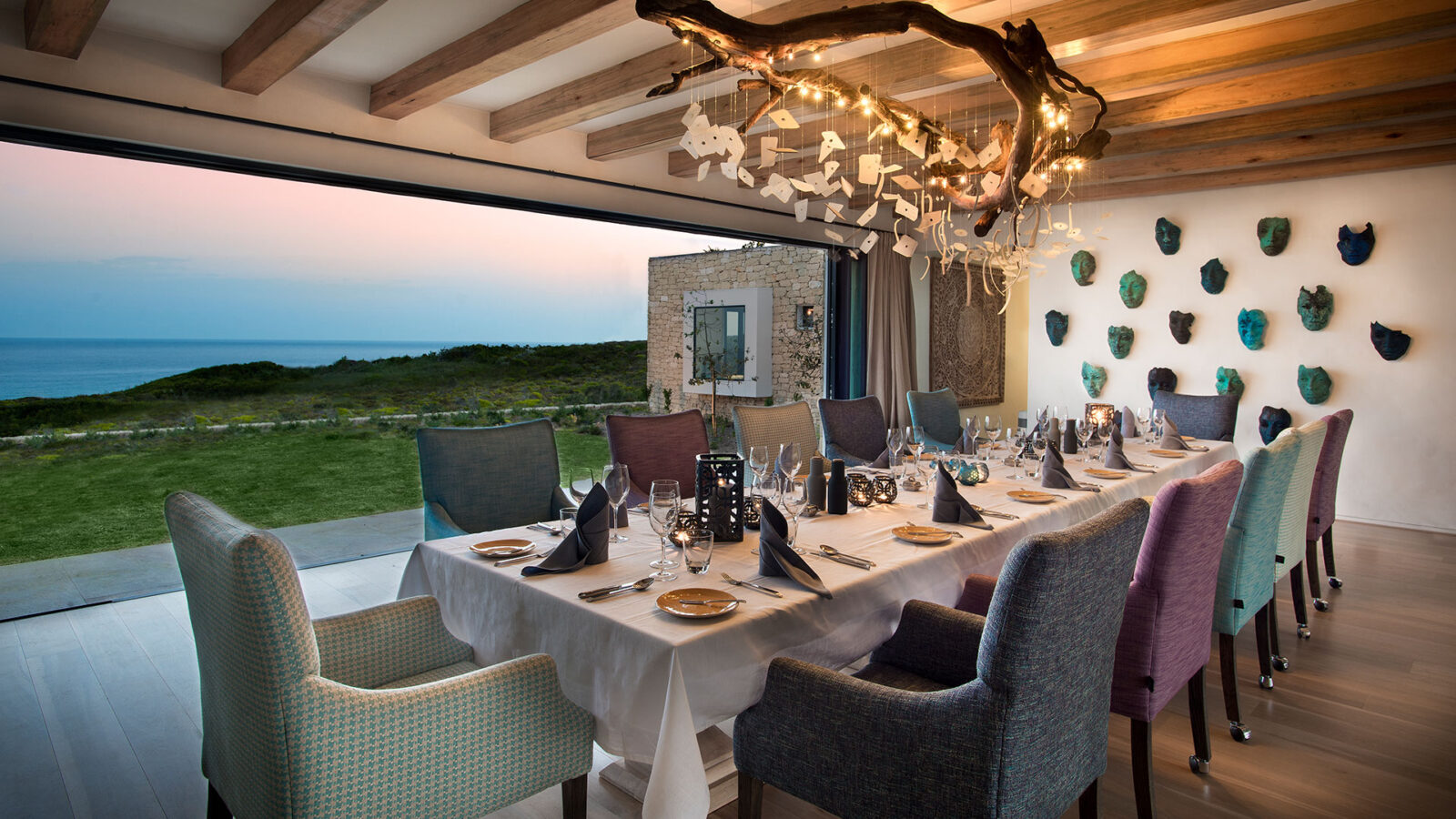 Morukuru Ocean House Last Minute Specials family dining