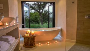Lion Sands River Lodge Luxury Bath Last Minute Specials