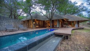 Dulini Leadwood Last Minute Specials Pool Area