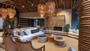 Dulini River Lodge Last Minute Specials Guest Lounge Area
