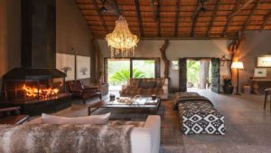 Leopard Hills Private Game Lodge Last Minute Specials lounge