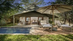 Savanna Lodge Last Minute Specials exterior of room